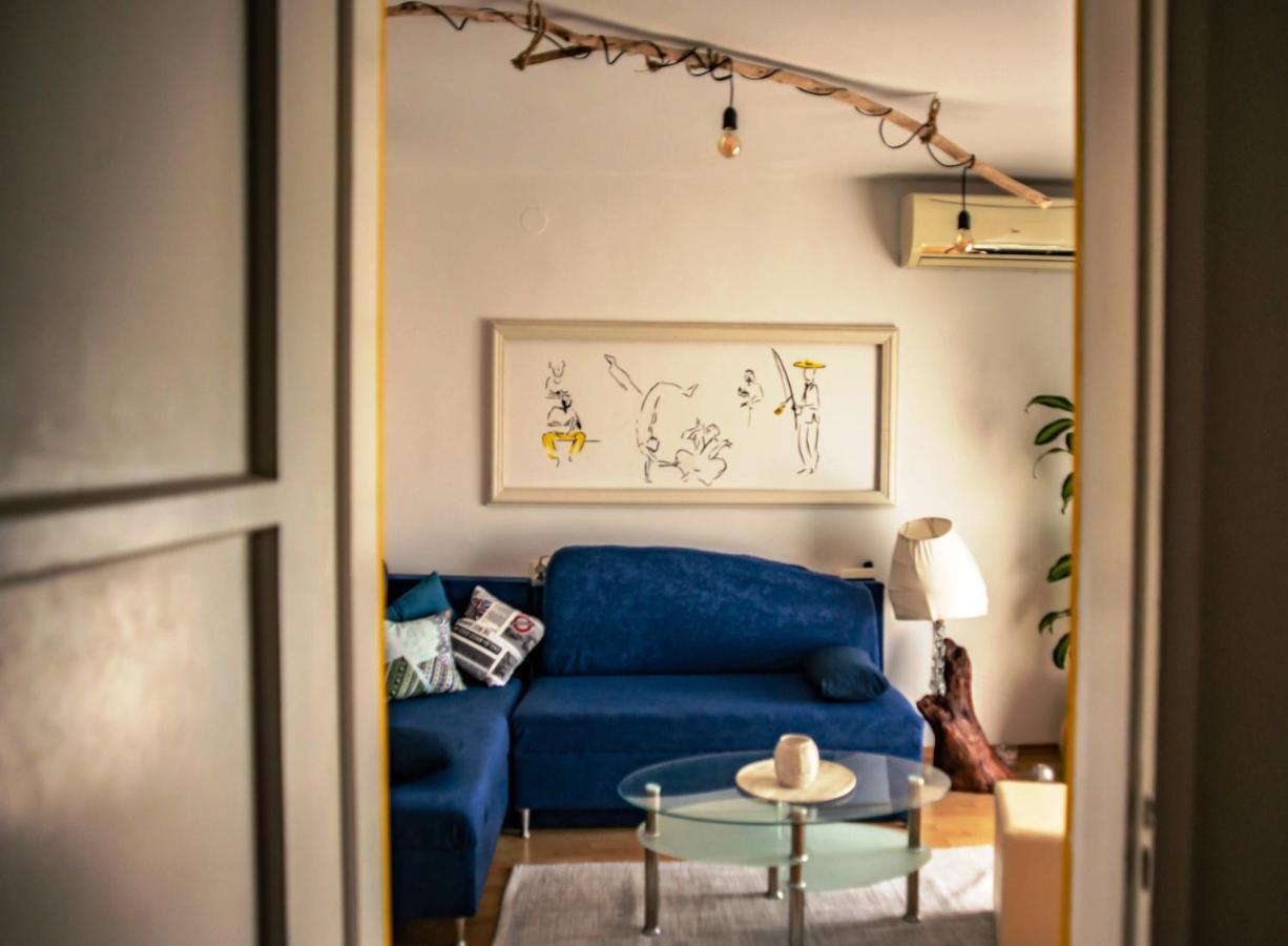 Urban Oaza Apartment *
